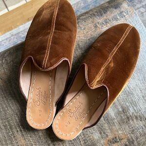 Sabah Brown Velvet Baba Mules